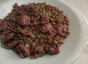 Una foto de Estofado de lentejas con chorizo