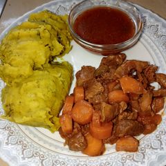Mashed Matoke + Beef Stew.. A picture of Mashed Matoke + Beef Stew...