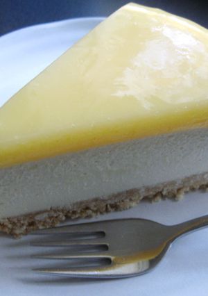 A picture of No-bake Cheesecake with Lemon Curd Topping.