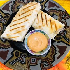 A picture of Crispy Chicken wrap.