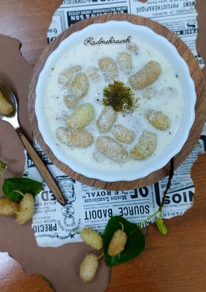 عکسی از دستور دسر ماست و توت سفید (ماست میوهای)