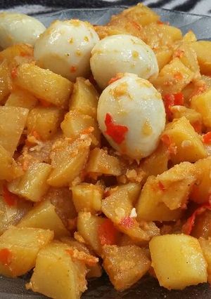 Foto resep Balado kentang telur puyuh pedas mantap