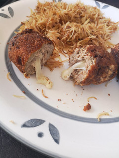 Una foto de Carne rellena de queso (deditos)