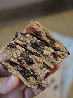 Una foto de Galletas de avena rellenas de chocolate y crema de cacahuete - Sin azúcar y veganas
