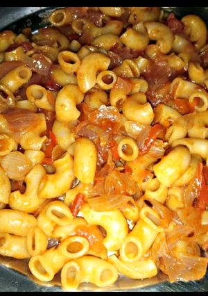 A picture of Spicy tomato macaroni.