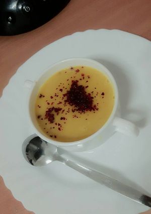 A picture of Turkish Red Lentil Soup.