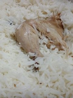 صورة لوصفة رز ابيض بالدجاج صحي ولذيذ 💗❤️🌹