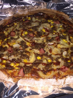 Una foto de Pizza masa integral casera barbacoa