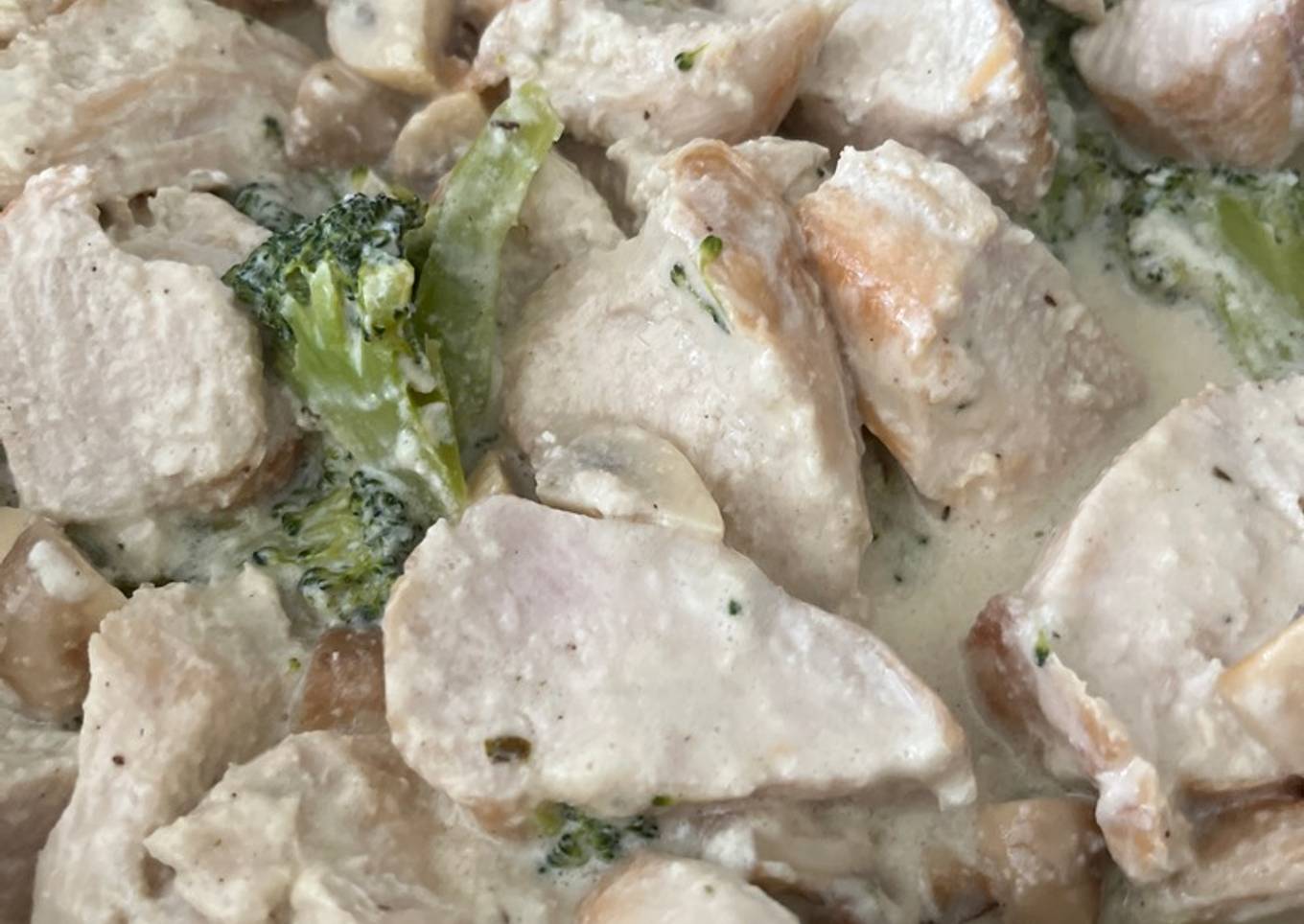 22. Creamy Chicken Mushroom