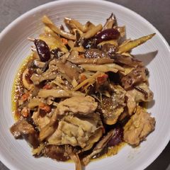 Steam Chicken with Oyster Sauce A picture of Steam Chicken with Oyster Sauce.
