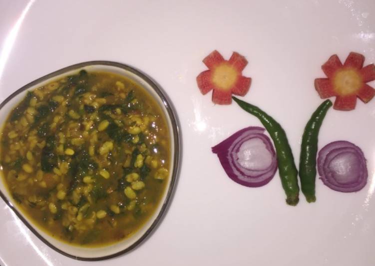Step-by-Step Guide to Make Favorite Bathuay wali daal