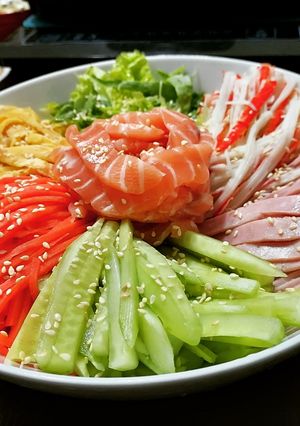 A picture of 撈起 撈起 Lo Hey Salad.