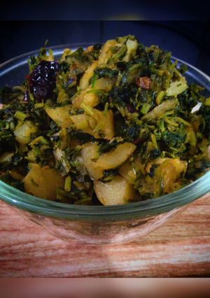 आलू मेथी की सब्जी (aloo methi ki sabzi recipe in Hindi) रेसिपी मुख्य फोटो