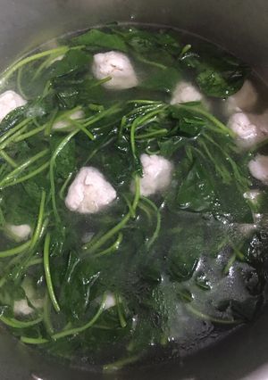 Hình của món Canh mồng tơi chả cá.