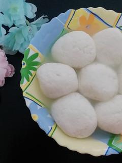 छेना रसगुल्ले (Chena rasgulla recipe in Hindi) रेसिपी मुख्य फोटो