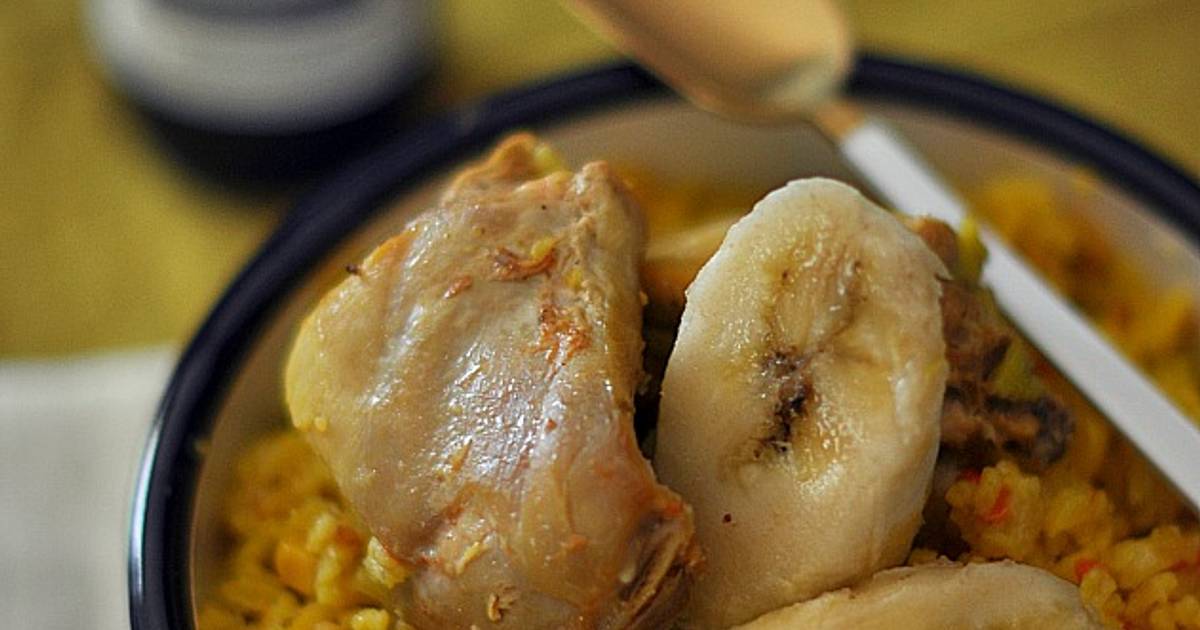 Arroz amarillo con pollo (receta cubana) Receta de Leslie Piedra- Cookpad
