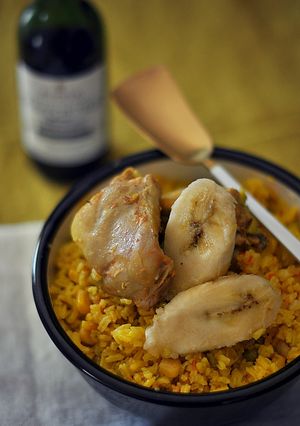 Una foto de Arroz amarillo con pollo (receta cubana)