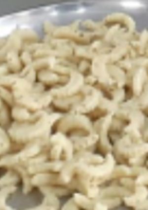 કાજુ બિસ્કીટ (Kaju Biscuit Recipe In Gujarati) રેસીપી મુખ્ય ફોટો