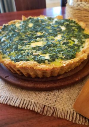 Una foto de Tarta de espinaca🍃 con base de pollo🍗