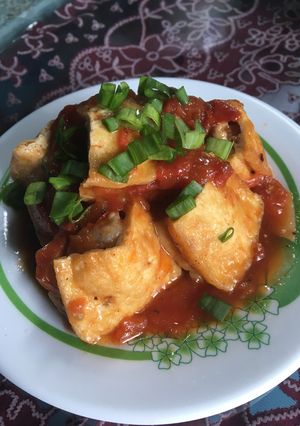 Hình của món Đậu hũ nhồi thịt sốt cà chua.