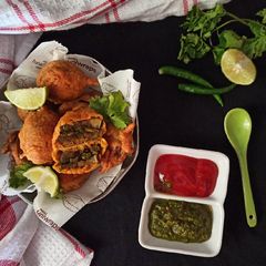 A picture of Brinjal fritters.