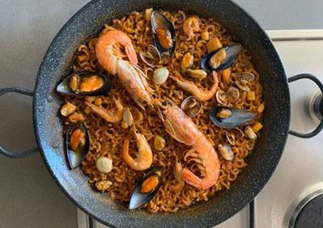Fideuá valenciana