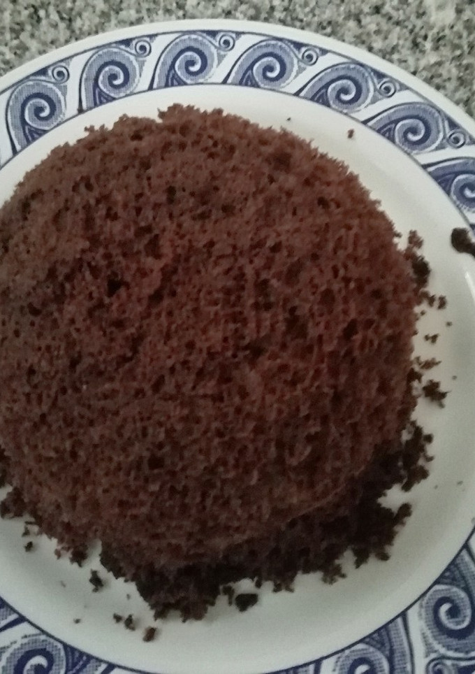 Una foto de Plum cake en el microondas