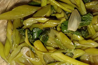 Bagaimana Membuat Tumis Kangkung Anti Gagal