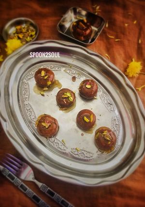 A picture of Sathumaavu Badusha/ Healthmix Balushahi.
