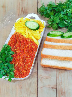 عکسی از دستور خوراک کدو سبز و گوجه