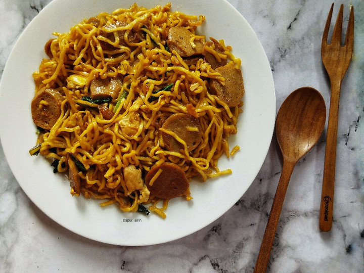 Bagaimana Membuat Mie goreng baso (bumbu iris) yang Enak