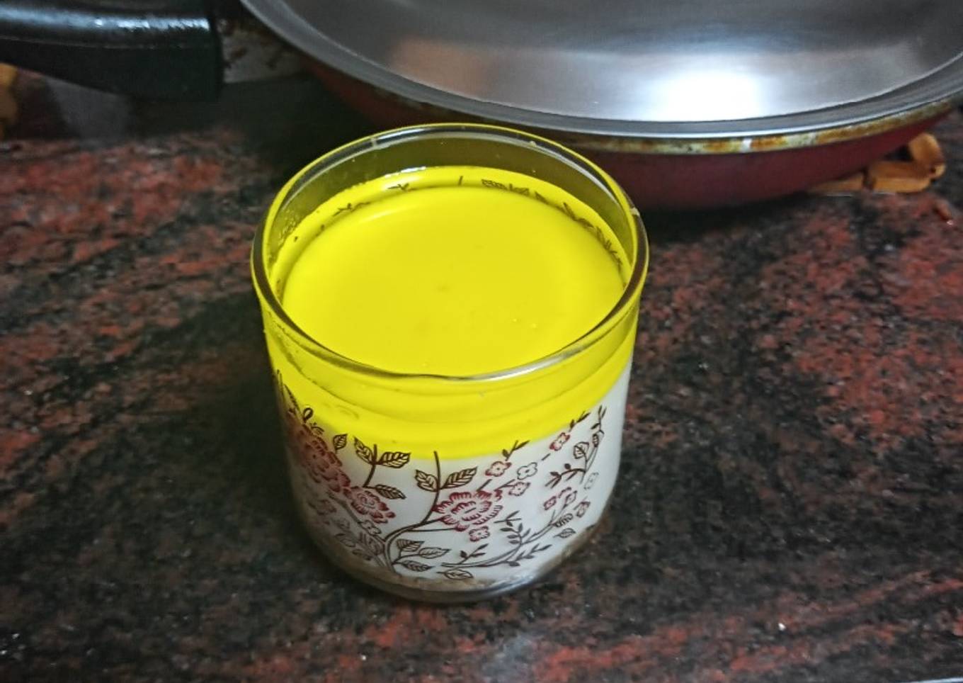 Tarta de cuajada y gelatina con base de galletas