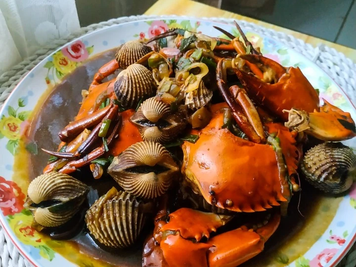 Langkah Mudah untuk Membuat Resep Kepiting Kuah Lada Hitam yang Lezat Sekali Anti Ribet, Mantap