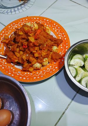 Foto resep Sambal goreng kentang krecek telur puyuh