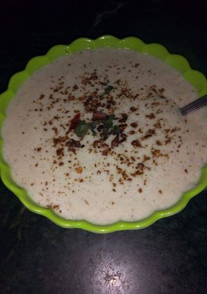 A picture of Creamy potato soup.
