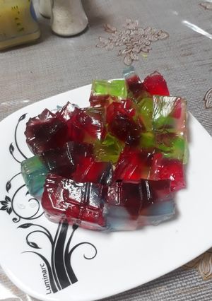 عکسی از دستور ژله رنگینی خرده شیشه نگین