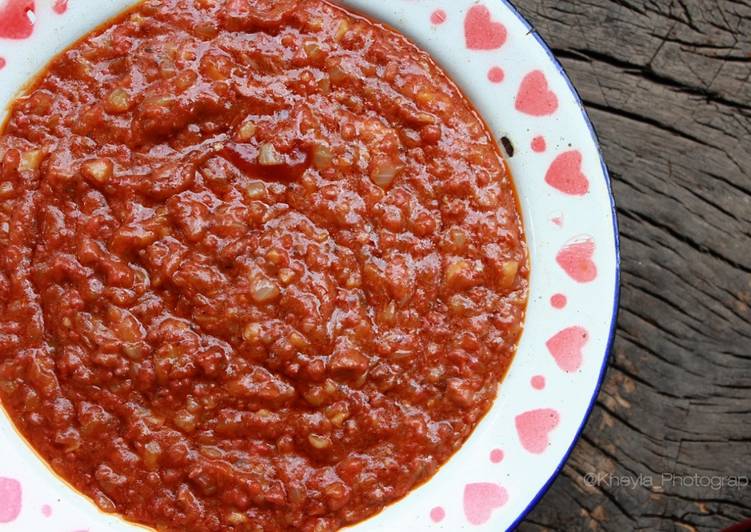 Bagaimana Menyiapkan Saus Bolognese Homemade (pizza/spageti), Sempurna