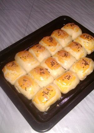 Foto resep Bolen pisang coklat keju (recook dari The Keytchen by Ikarani)