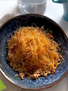 A picture of Sauteed Vermicelli with Minced Pork.