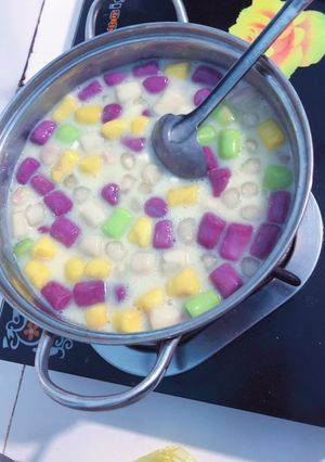 Hình của món Chè khoai dẻo và bột lọc dừa.