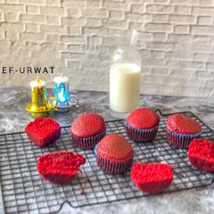 A picture of Red velvet cupcakes.