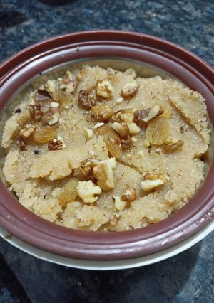 A picture of Suji halwa.