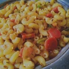 A picture of Jhut phut macroni.