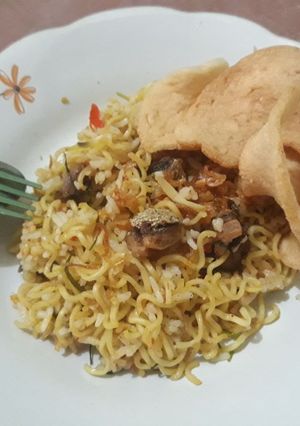 Foto resep Mie Nasi goreng Ikan asin