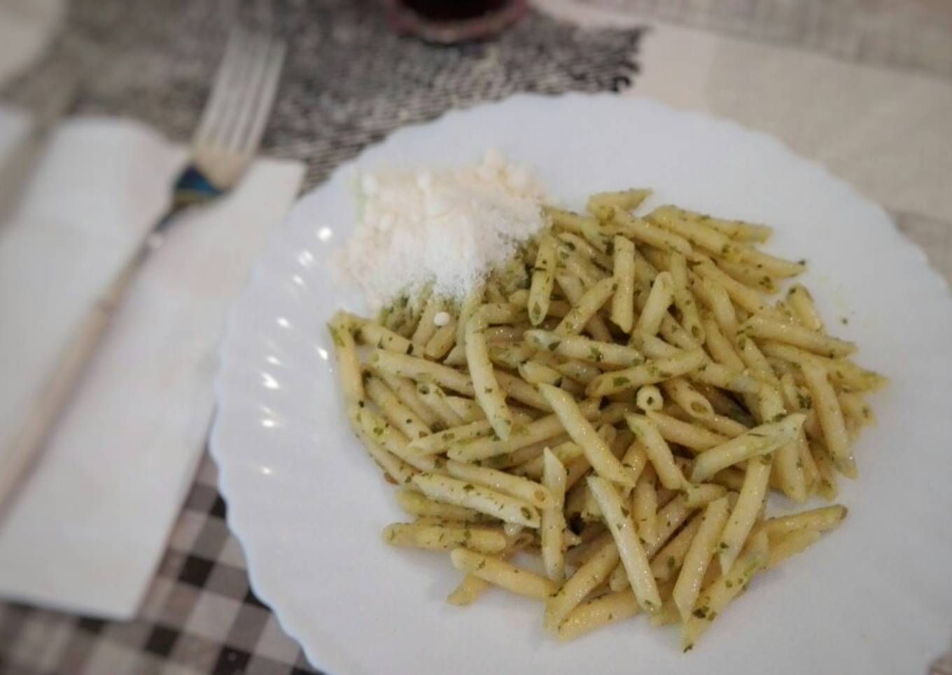 Macarrones con ajo y perejil
