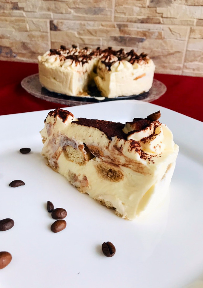 Tiramisu torta recept fotója