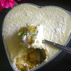 A picture of Pineapple Dream Cake.