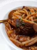 Fideos con costillas y rovellons