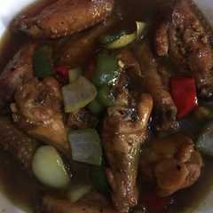 รูปของ Sayap ayam lada hitam