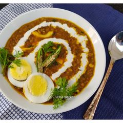A picture of Moth dal egg tadka.